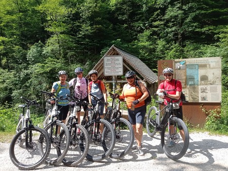 foto Tudi z e-kolesi je eko